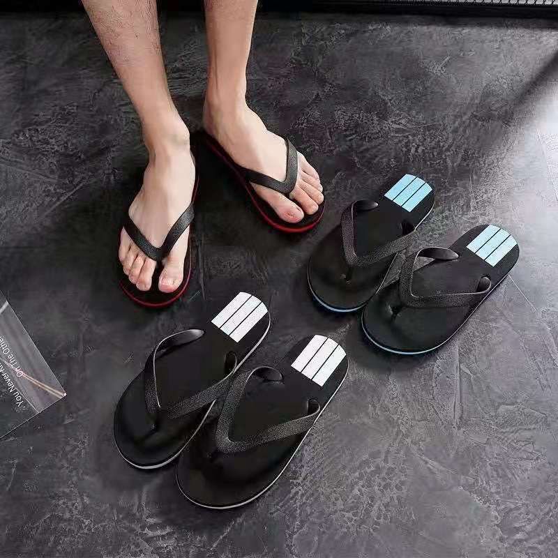塑料拖鞋实物图