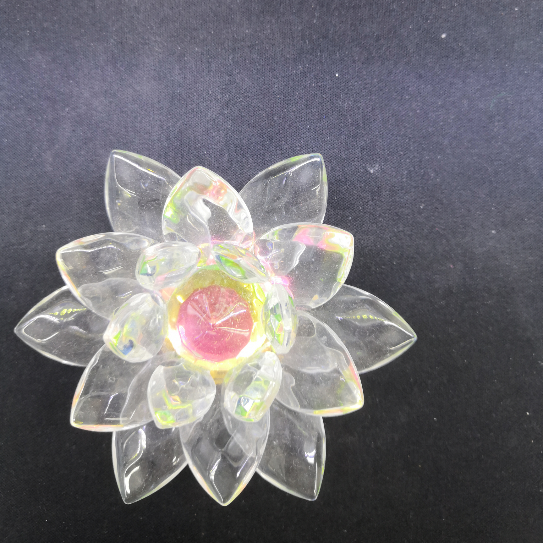 Yiwu yanfan crafts 7951 tienda para hombres y mujeres con el mismo estilo de cristal de cristal lotus