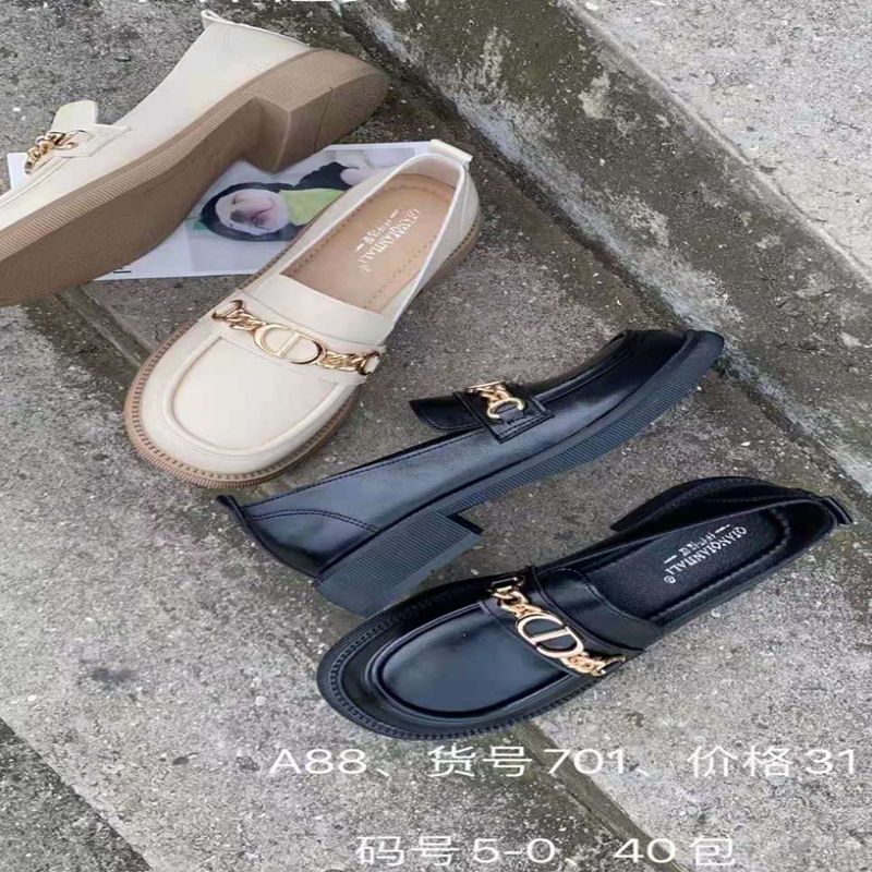 41552 Foreign trade wholesale Fashionable new women's sports comfortable Breathable sandals and leather shoes Fashionable and versatile Fashionable women's sports comfortable breathable casual shoes Fashionable and versatile S17