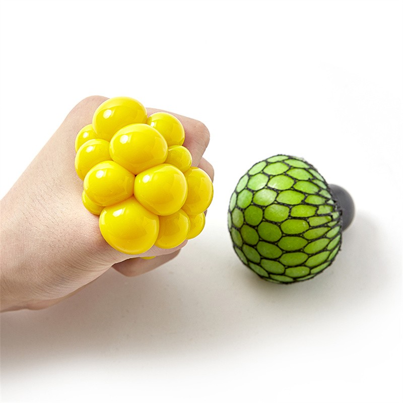 6.0带盖葡萄球发泄球这是今年最好卖的产品之一详情图2