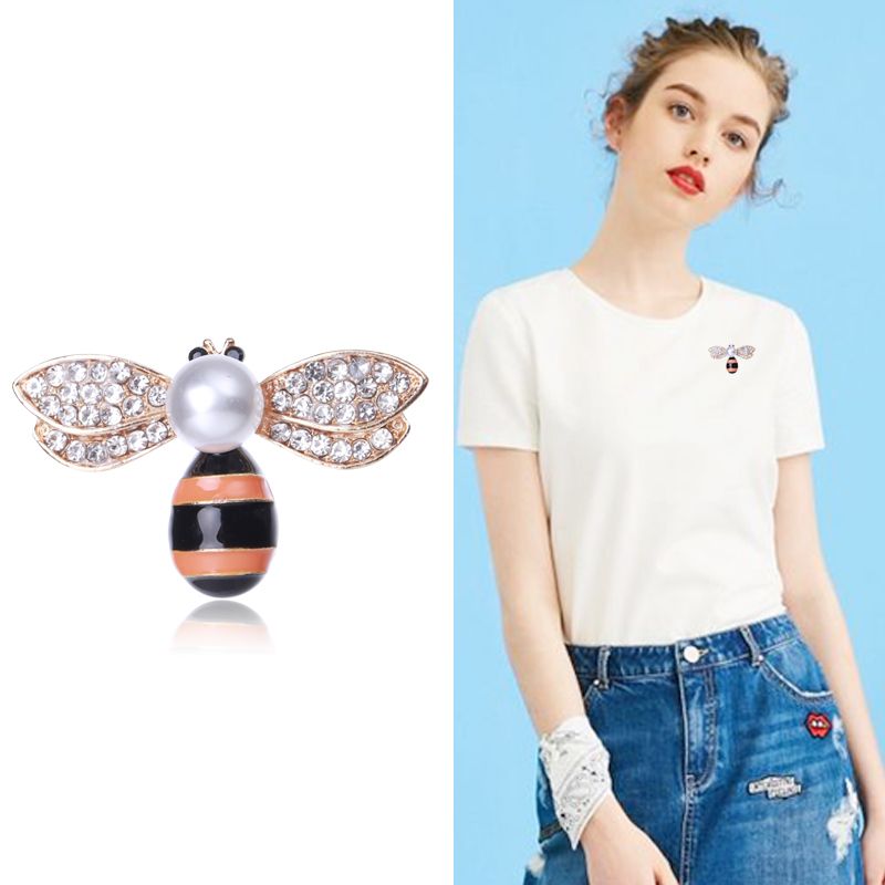 Manufacturers direct sales of foreign trade hot pearl small sheep brooch clothing accessories thumbnail