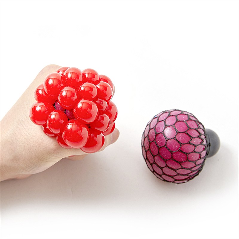 6.0带盖葡萄球发泄球这是今年最好卖的产品之一详情图3