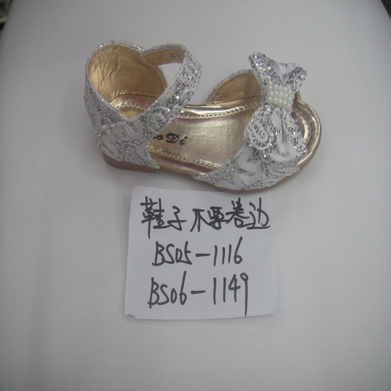 Beautiful accessories for baby girl sandals