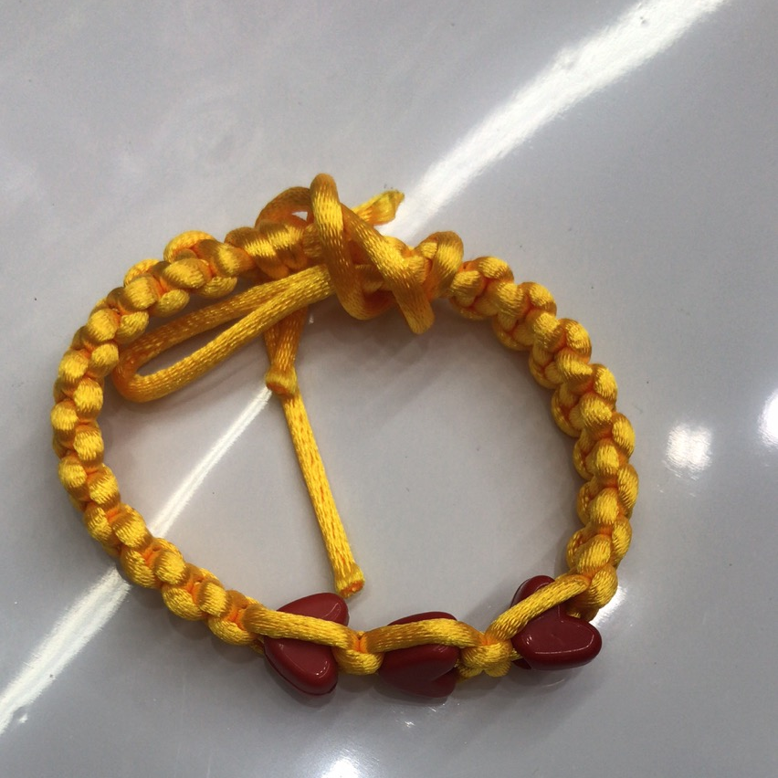Hand woven monochrome bracelet Dacron Thread flat knot braid hand accessorized beads Cute shape Bead bracelet ZZ-002