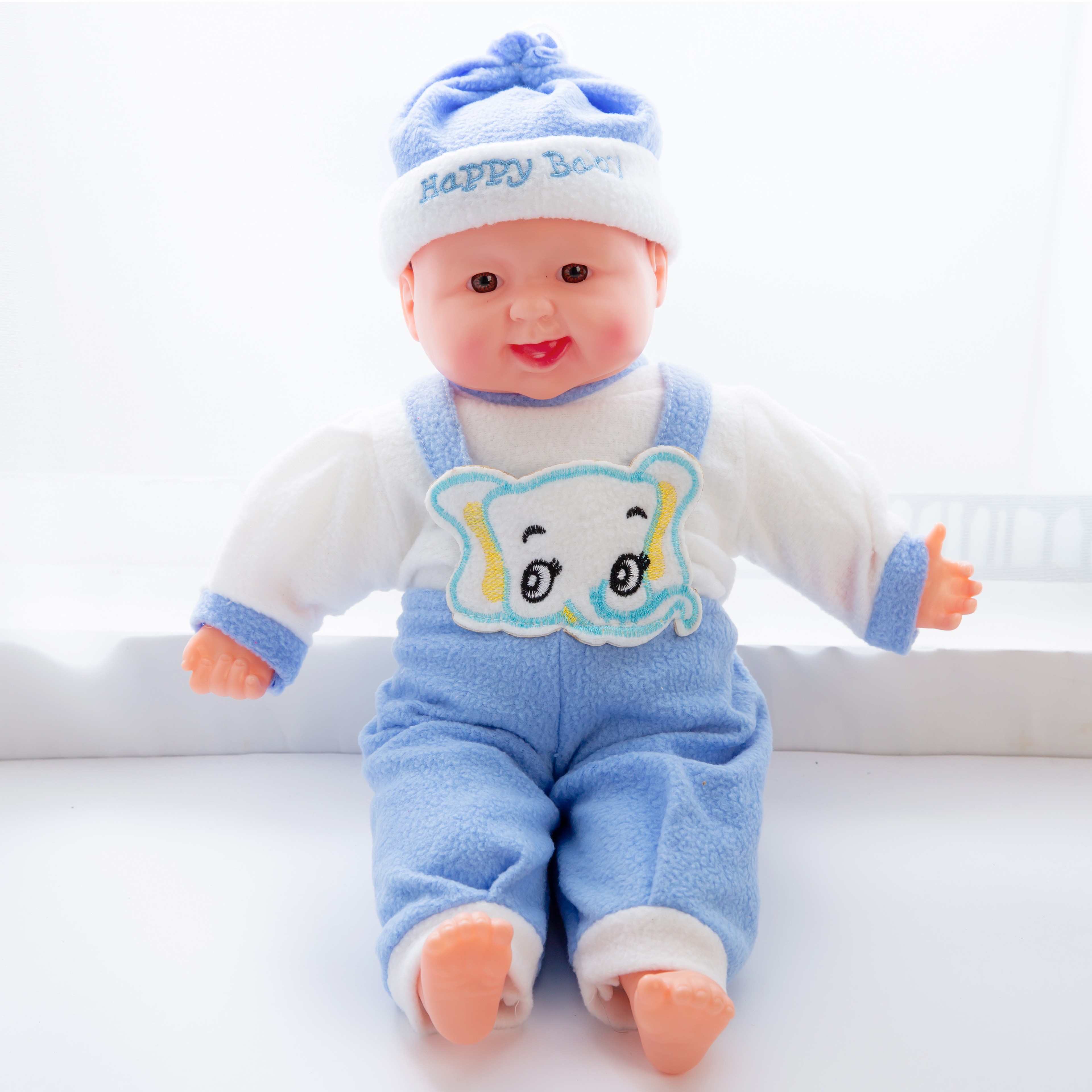 A 38cm small-sized laughing doll with music, a life-sized doll detail image 5