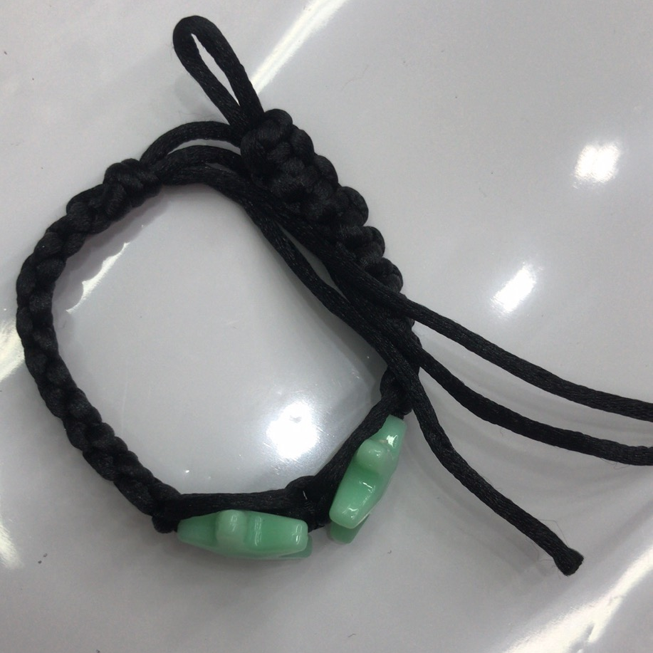 Hand braided monochrome bracelet Polyester thread flat knot braid hand decorative beads Cute shape bead bracelet ZZ-006