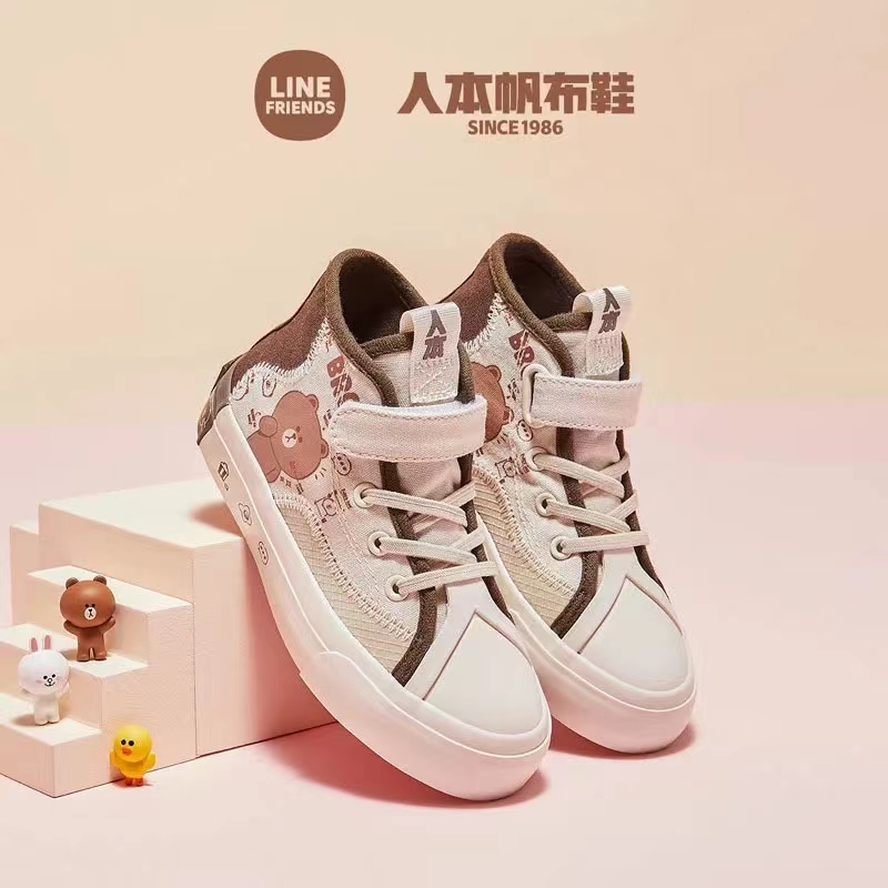 女式帆布鞋实物图