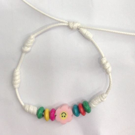 New niche design jewelry seven-segment white bracelet Color wood beads smiley face net red fashion bracelet Q-02