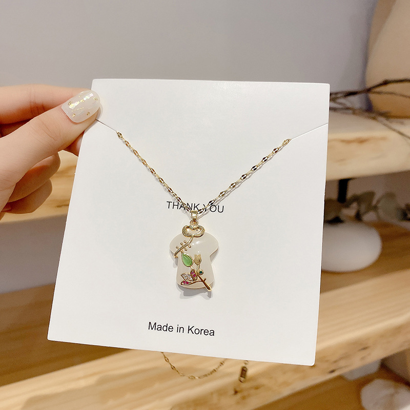 Korean bestseller pearl copper necklace, female Internet celebrity retro zircon choker sweater chain, design sense pendant wholesale 56879 Specification image