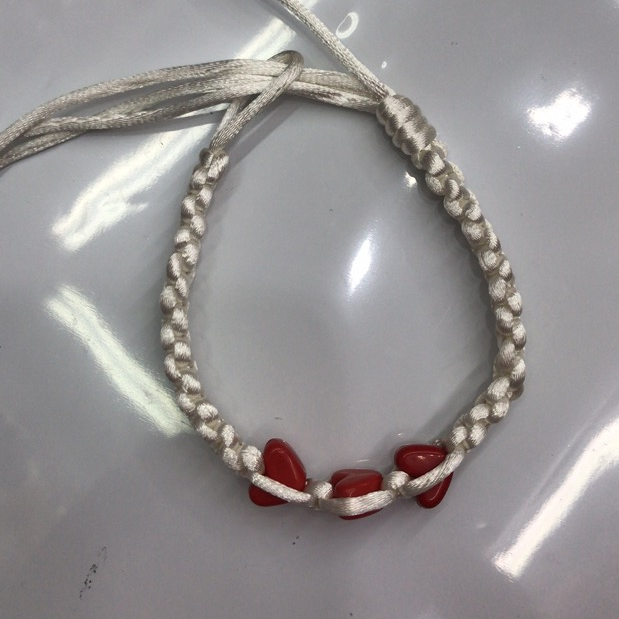 Hand woven monochrome bracelet Polyester thread flat knot braid hand decorated with beads Cute shape bead bracelet ZZ-009