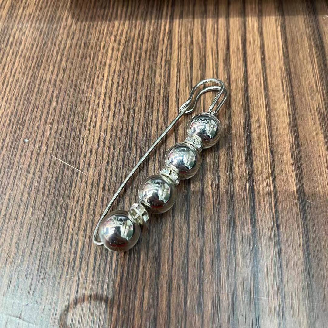 胸针35