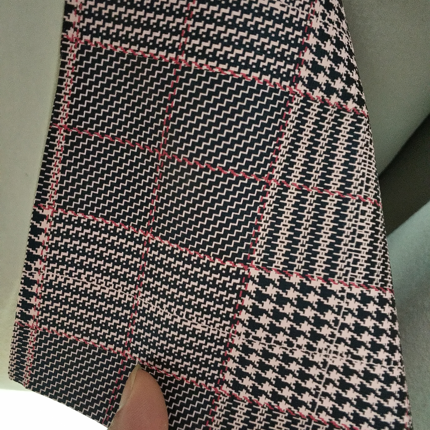 Plum red cloth with a thousand bird feather base