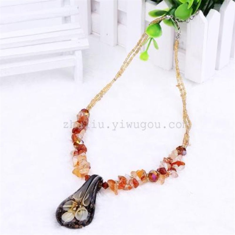 Women's glass necklace, short crystal necklace details Picture