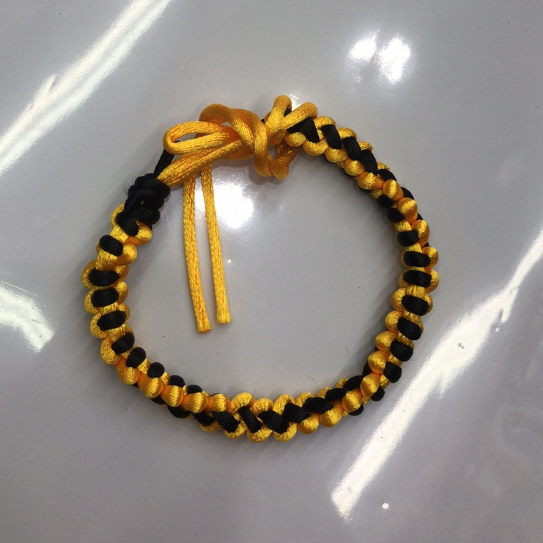 Original hand-braided two-color bracelet multi-braided lock knot Flat knot winding braided hand bracelet YC-009