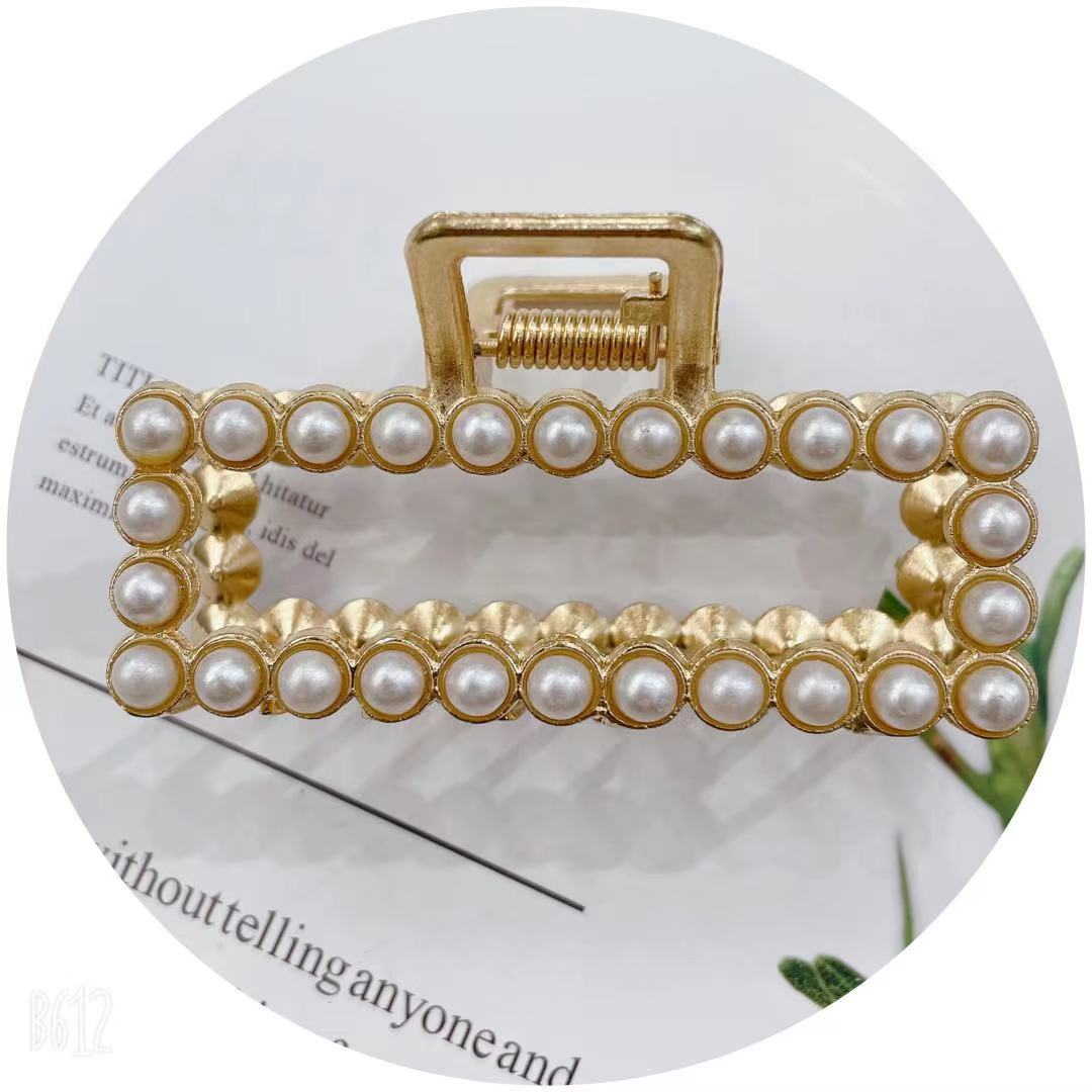 天意饰品 网红爆款 女士时尚高端   合金4.5公分珍珠爪子     抓夹