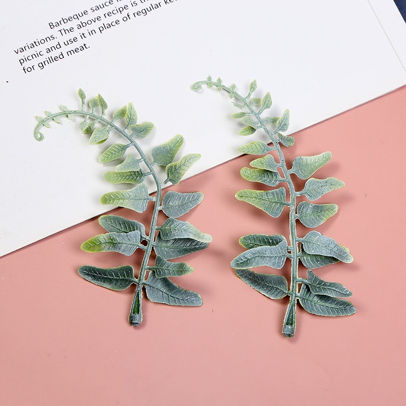 Persian leaf detail image 1