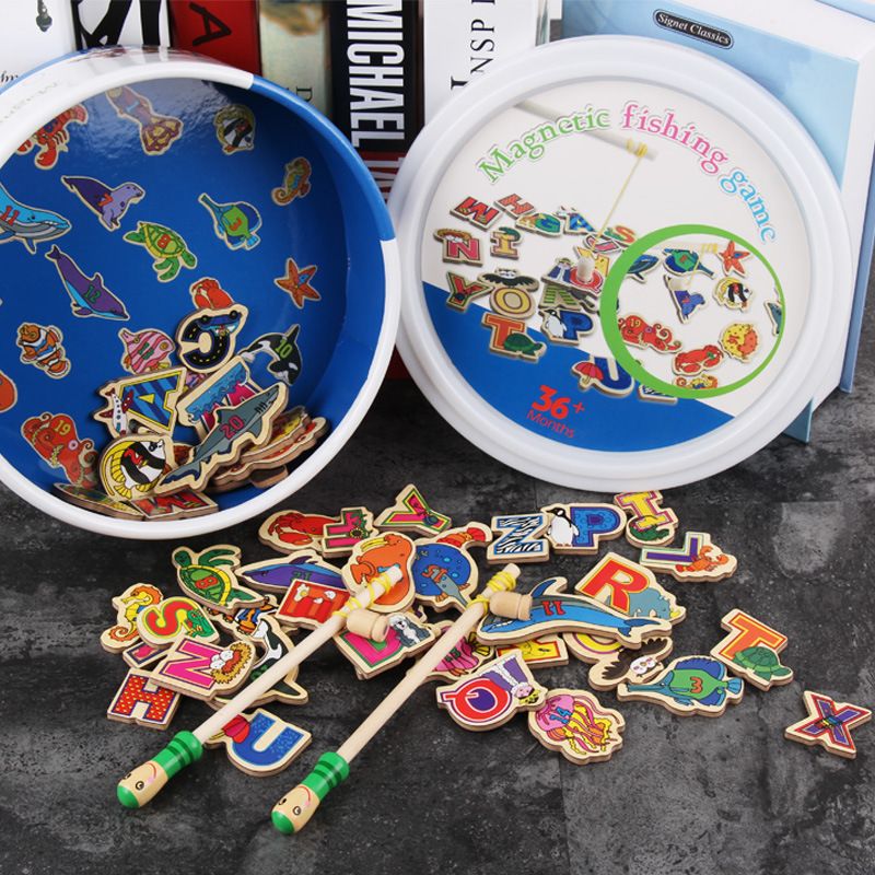A set of children's magnetic fishing toys in buckets is selling well at wooden street stalls. It's a cross-border educational water play toy for girls and babies Application Scenario