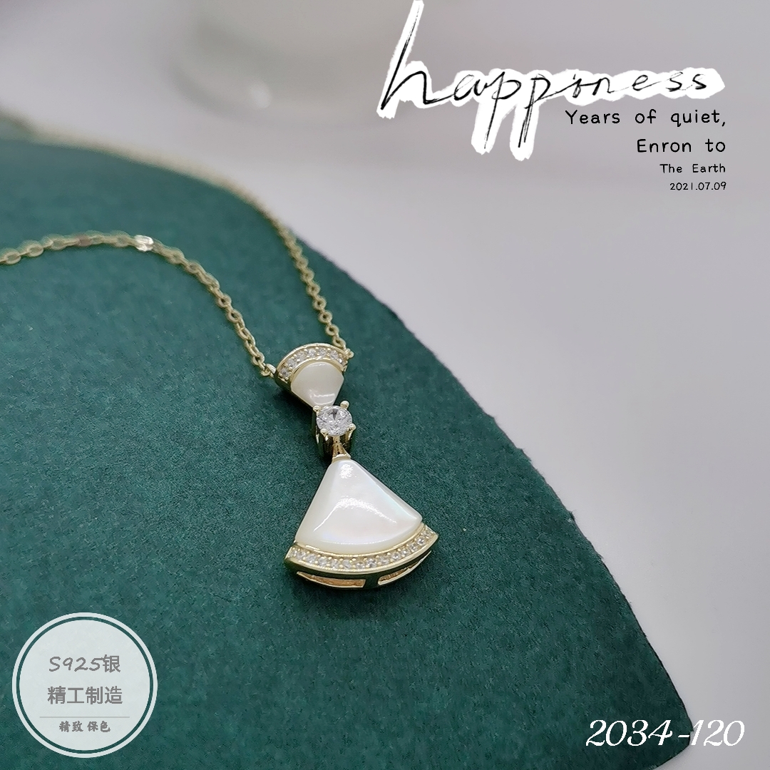 女士短款珍珠项链 高贵优雅珍珠饰品 简约时尚颈饰礼品精选珍珠项链珍珠项链