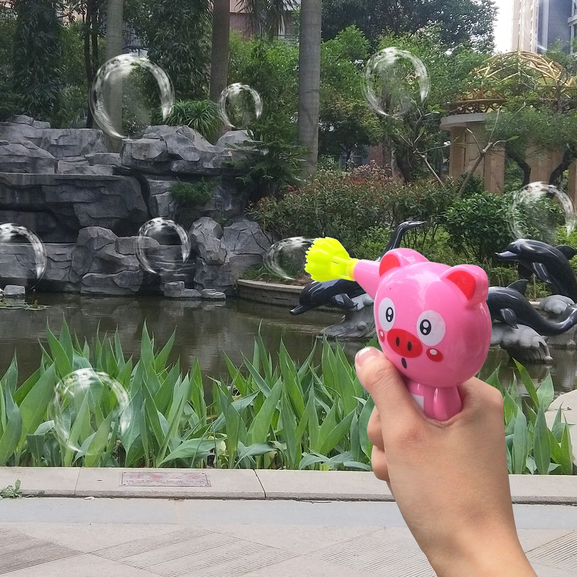 动物卡通泡泡枪儿童玩具吹泡泡惯性手动图案夏天地摊热卖货源详情图3