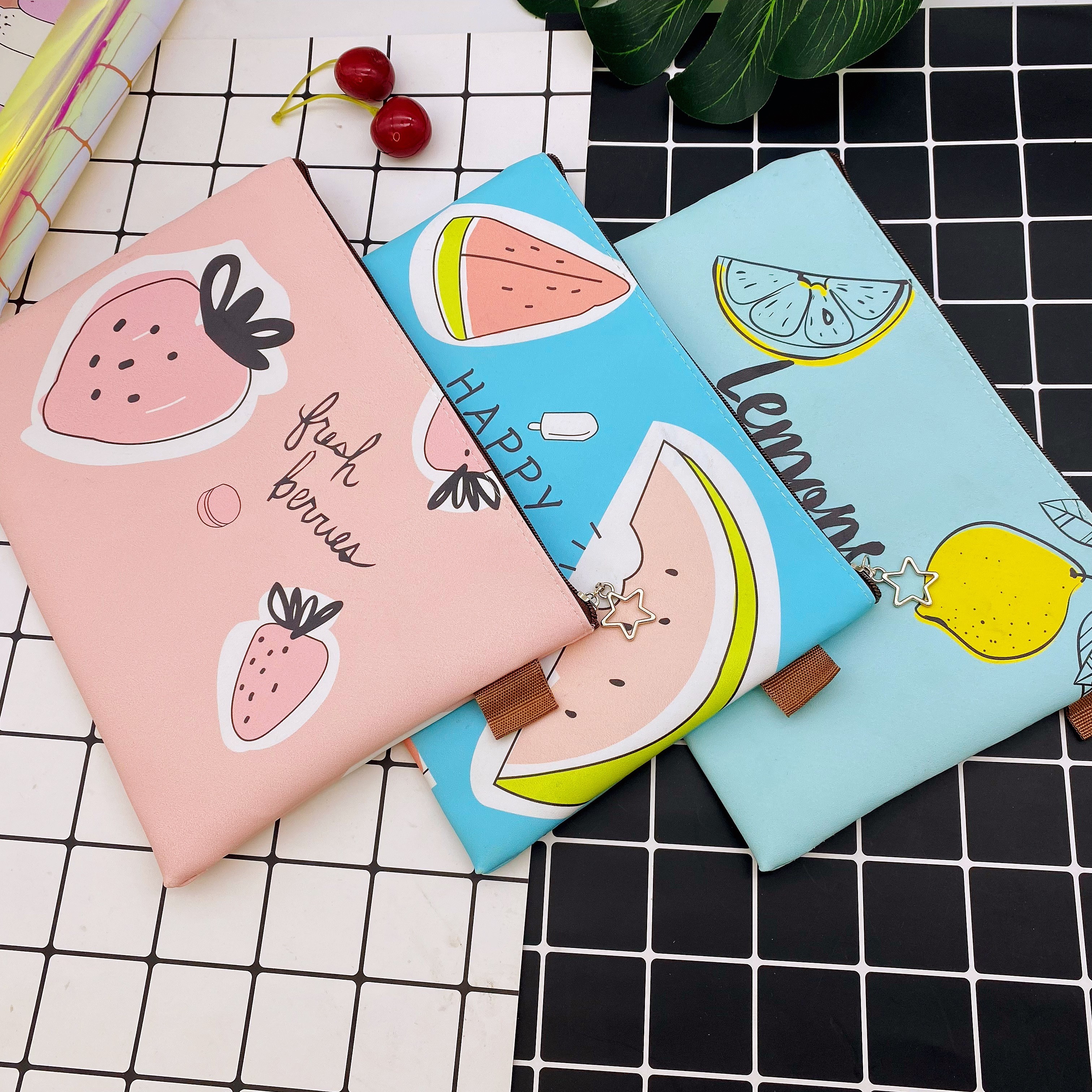 The A5 Large-Capacity Stationery And Pen Bag For Primary And Secondary School Students Is Designed In A Rectangular Shape With A Variety Of Styles Item Picture