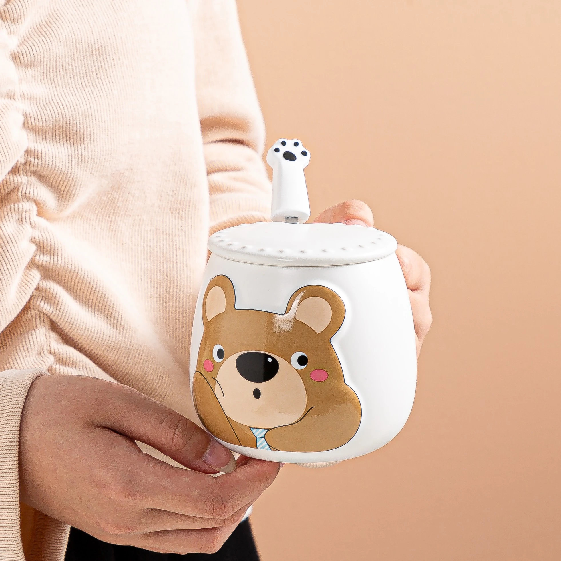 Embossed Korean cartoon creative mugs, cereal breakfast ceramic cups, covered spoon water cups, custom gift cups, cartoon mugs, Zhuoqia 037 detail image 3