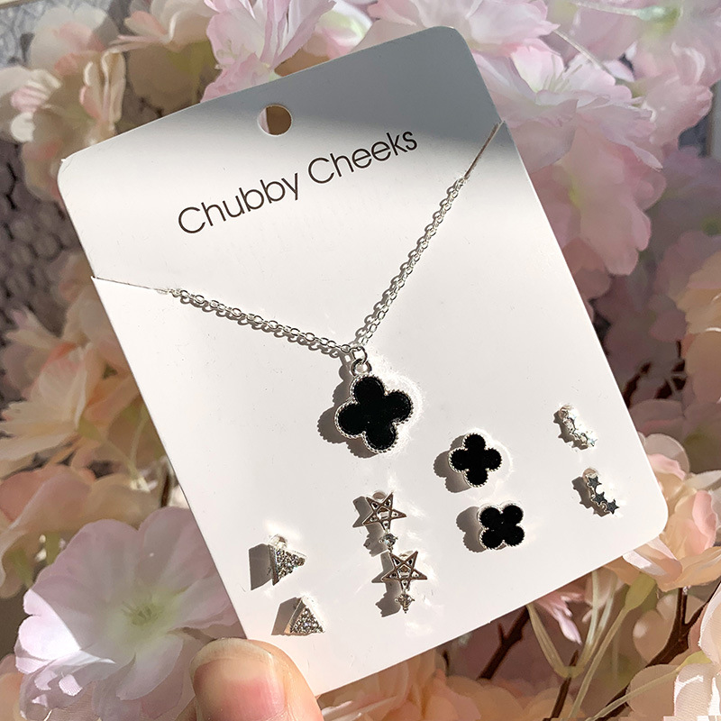 Korean four-leaf clover pearl heart-shaped necklace for women, Weekly earrings, collarbone chain set, 5679