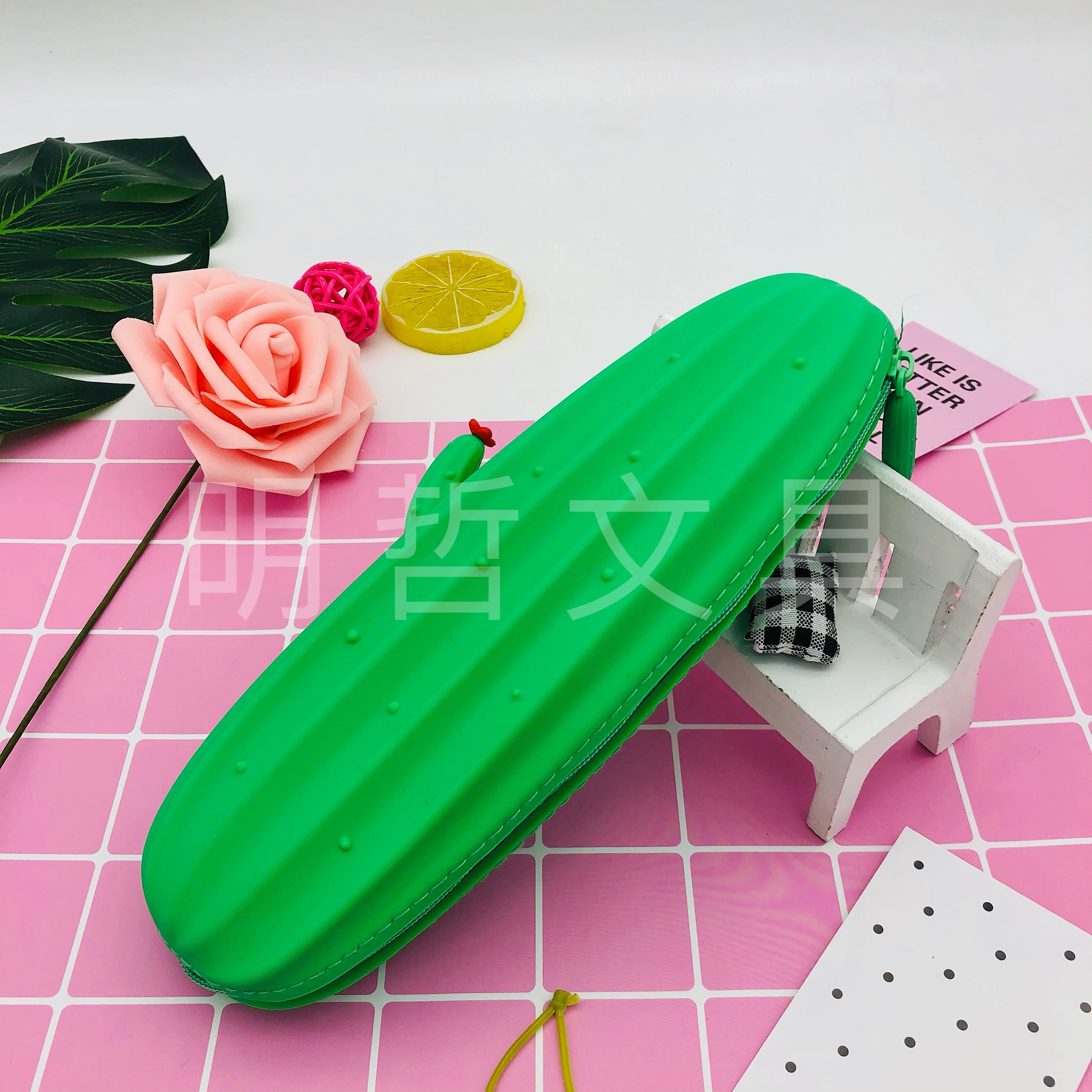 Creative And Cute Soft Plastic Pen Case Cactus Strawberry Style Student Storage Bag Specification drawing