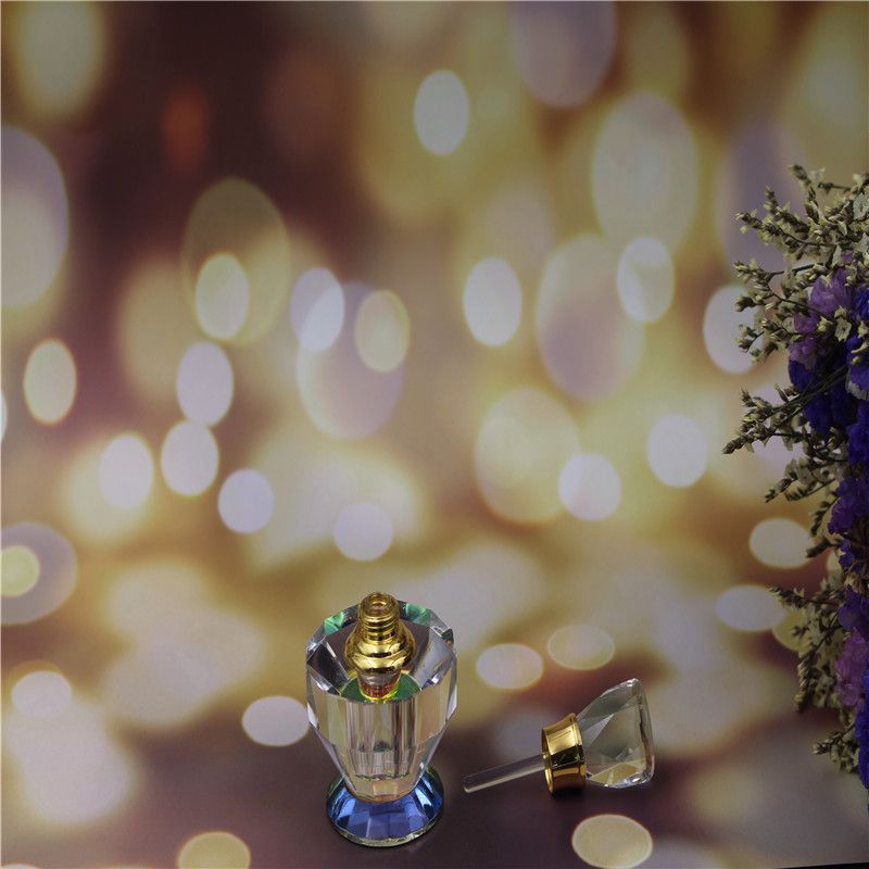 We produce and wholesale crystal essential oil bottles and perfume bottles in 3ML styles. Customized capacity is available for liquid containers details Picture