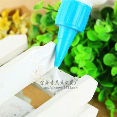 热熔胶棒/胶水/拼图胶水/酒精胶/亚克力胶水白底实物图