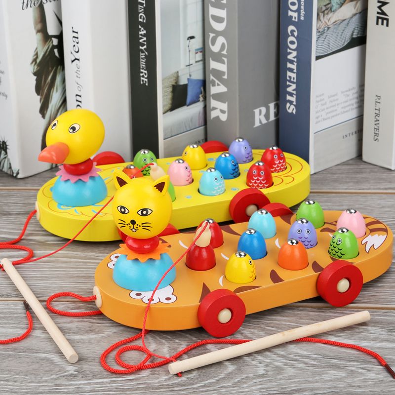 The duckling and kitten fishing model is designed with a strong magnetic force, making it convenient for children to fish. The animal-shaped trailer is designed with bright colors and enhanced three-dimensional effect