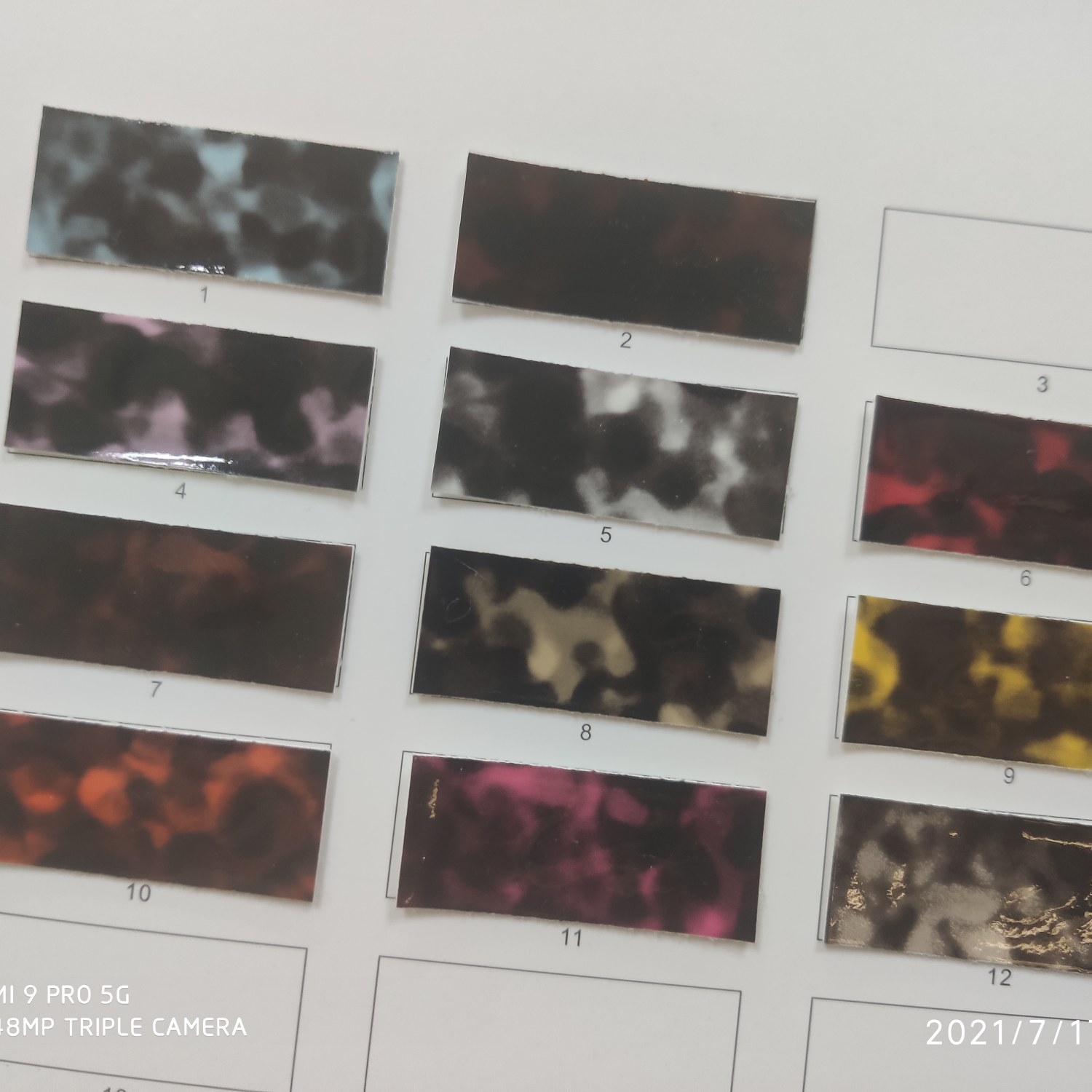 厂家直销热销大量现货支持定做时尚方格001122