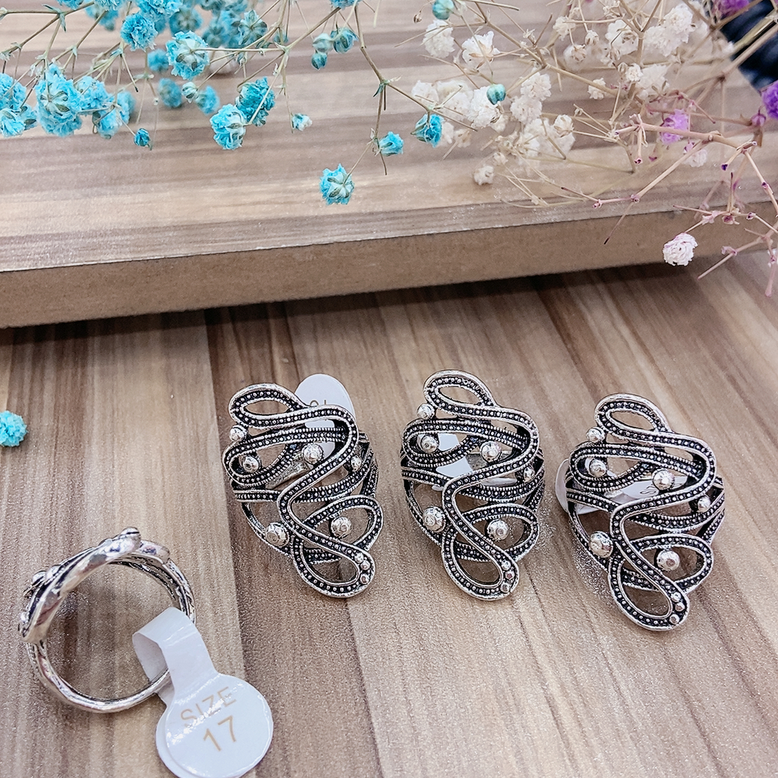 复古风线条古银戒指，夸张古很光面时尚戒指