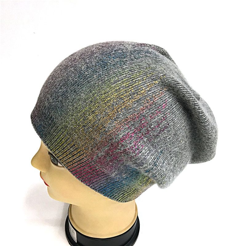 羊绒针织彩色印花休闲套头帽子详情图1