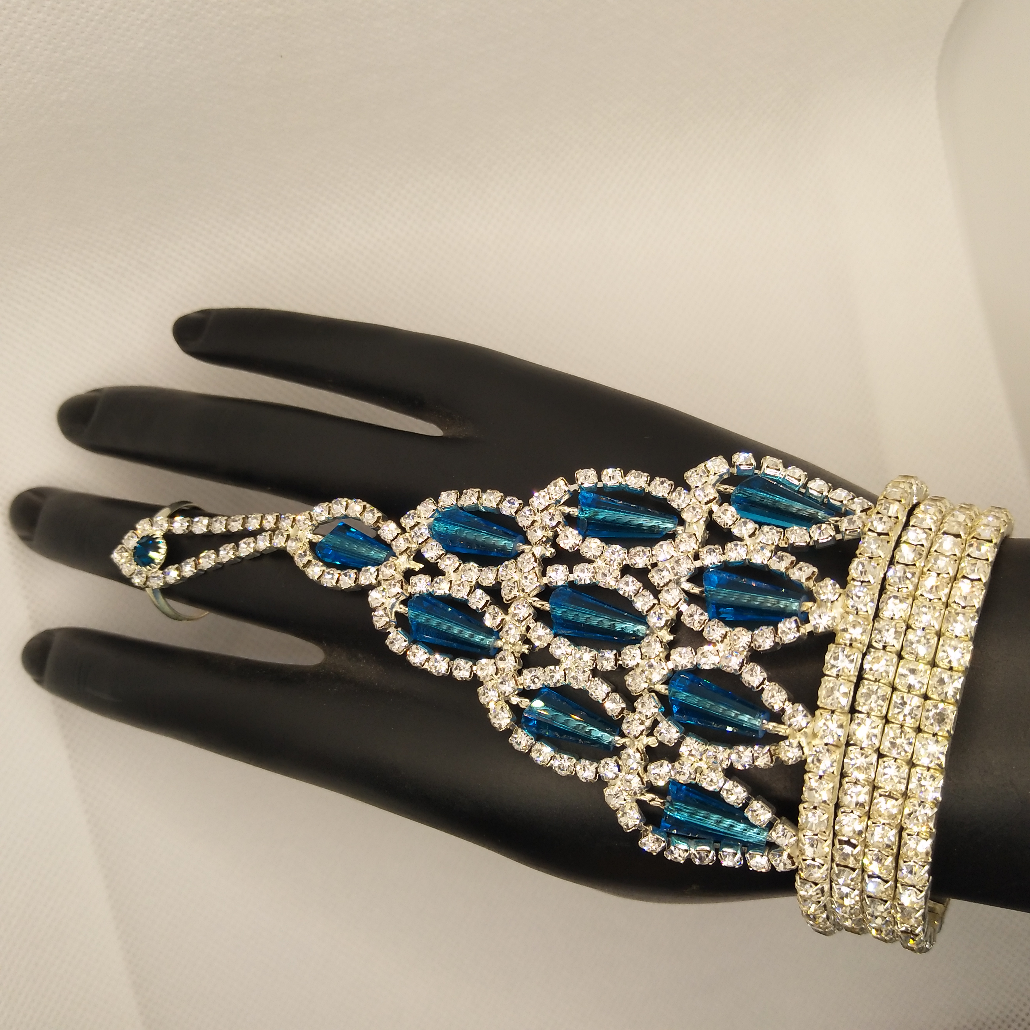 Direct sales of 2021 new full-diamond bracelet for cross-border hand back chains