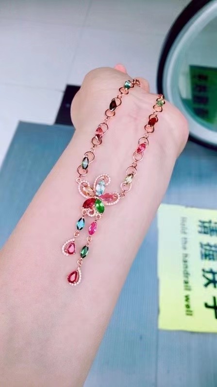 925银镶嵌天然碧玺项链 颜色艳丽 时尚简约 长短可以调节详情图1