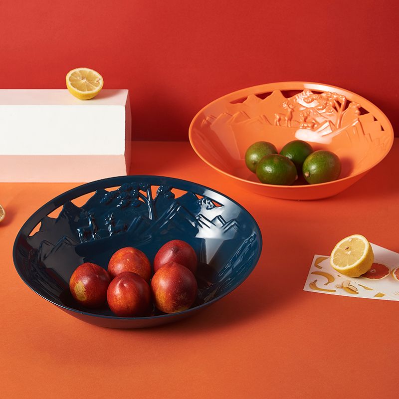 Factory wholesale of simple plastic plates, household snack and fruit storage plates, creative hollowed-out fruit plates in stock details Picture