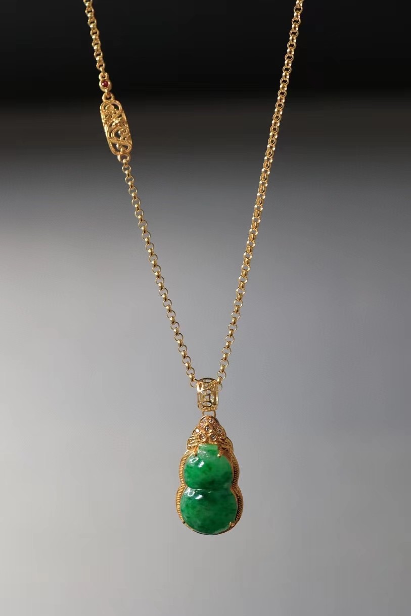 新品 18k金项圈天然翡翠葫芦项链 链身为粗链 红宝石点缀详情图2