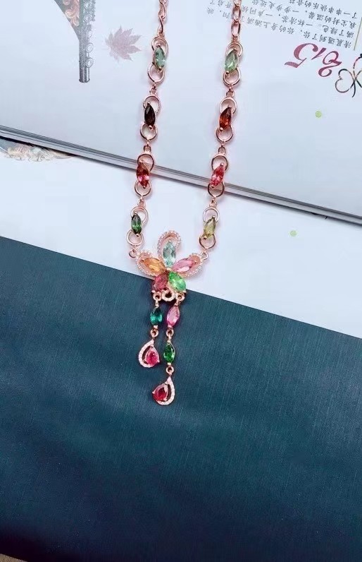 925银镶嵌天然碧玺项链 颜色艳丽 时尚简约 长短可以调节详情图2