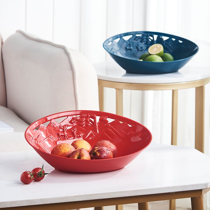 Factory wholesale of simple plastic plates, household snack and fruit storage plates, creative hollowed-out fruit plates in stock full figure