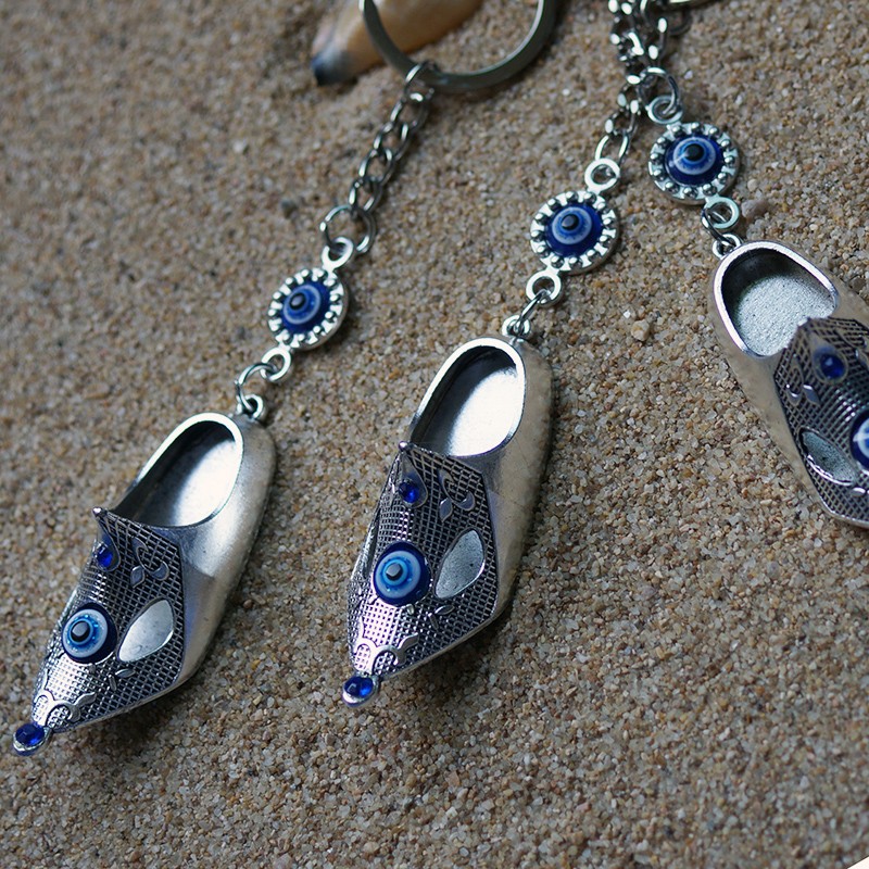 Foreign trade Greek and Turkish blue eye jewelry, evil eye metal shoe pendants, Devil's eye keychains detail image 3