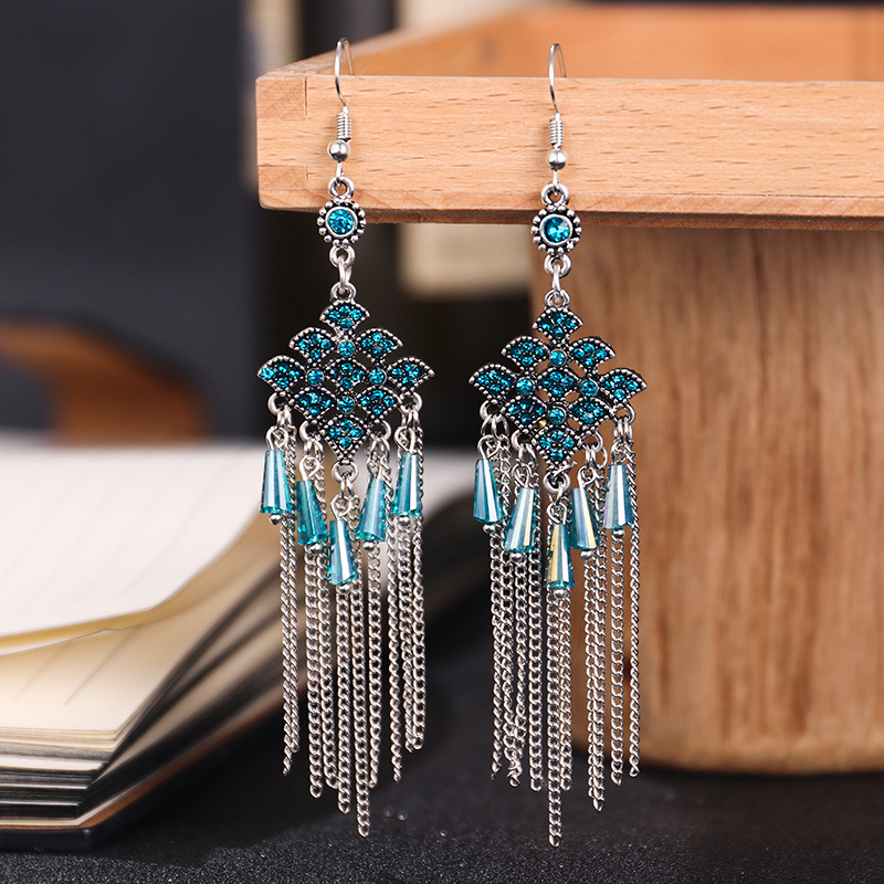 Korean style fashionable, stylish, versatile, simple and antique silver bestseller earrings 66 Ya Xin Application Scenario