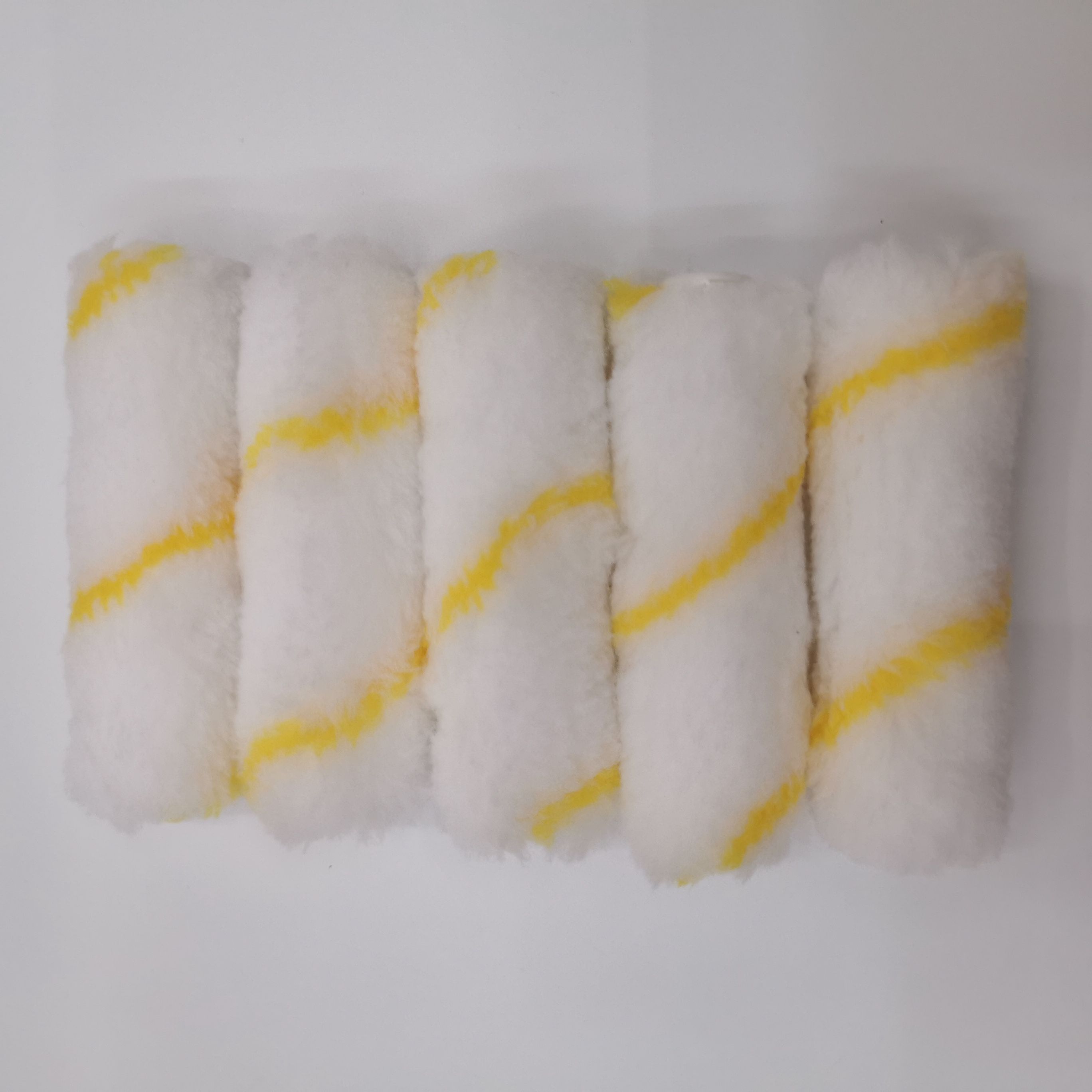 A 4-inch mini yellow bristle brush for wall and floor painting and decoration Specification image