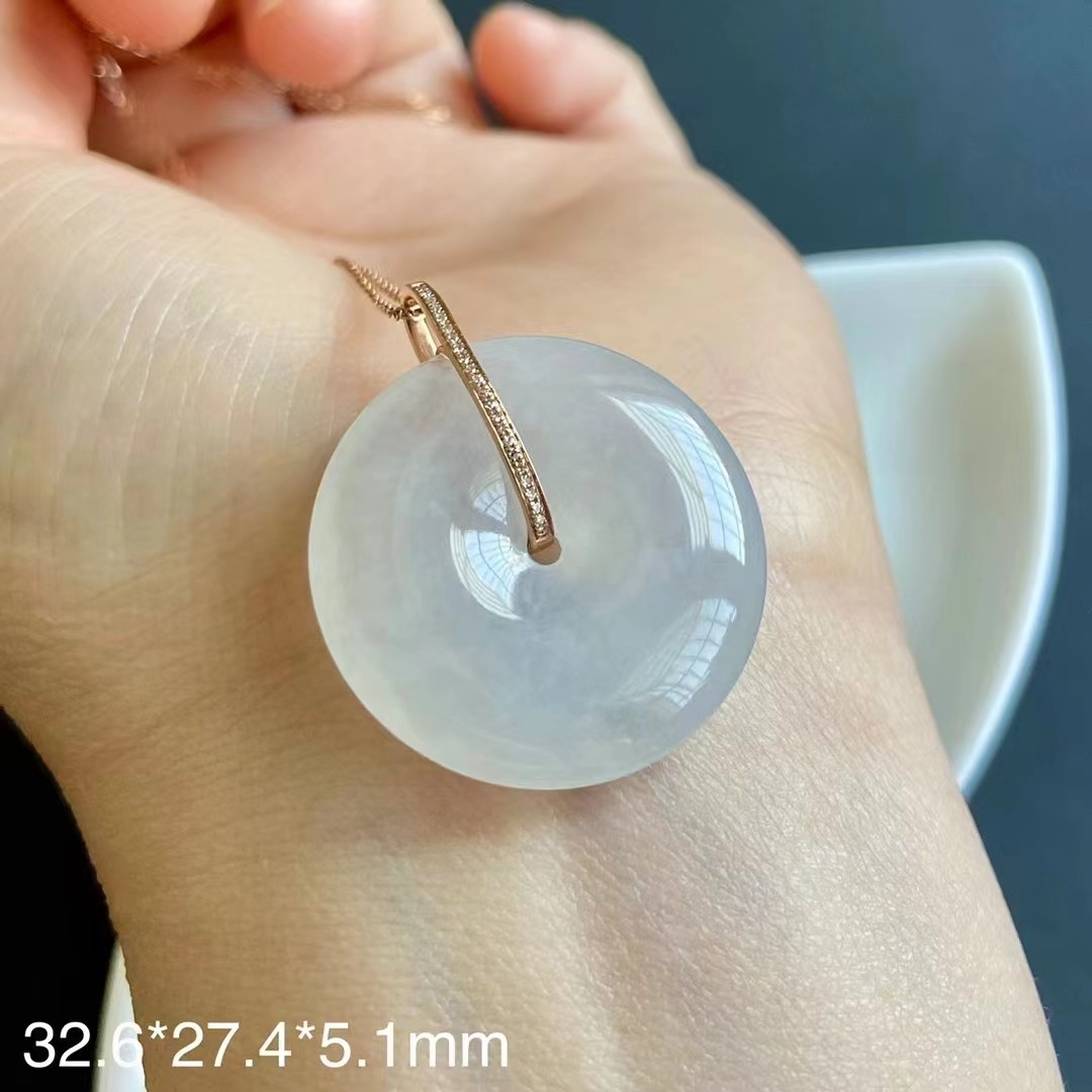 翡翠A货平安扣 冰种起光 质地细腻 润资透亮 精致饱满 18k金镶嵌详情图2