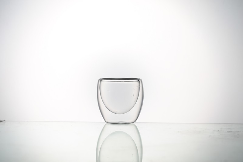 High borosilicate heat-resistant double-layer glass tea cups, heat-insulating transparent cups, Gongfu tea sets, small-capacity double-layer cups, glass cups detail image 5