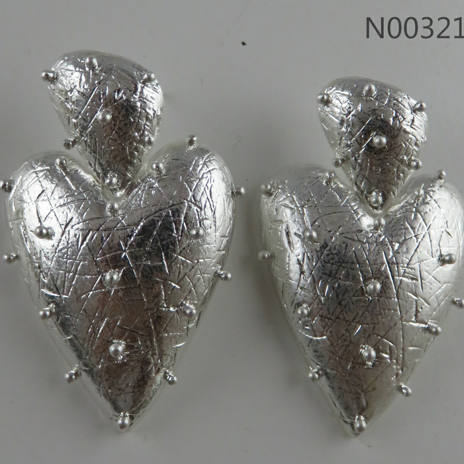 European and American fashion trend frontline simple modern elegant popular new earrings a24