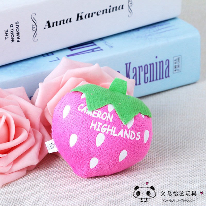 Plush toys, keychains, pendants, strawberry dolls, schoolbag decorations, small gifts, and children's clothing accessories given away during the event are cute detail image 2