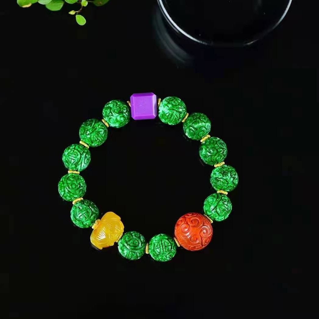 天然A货辣绿翡翠手串 颗颗精选 有种有色 上身优雅 肥嘟嘟