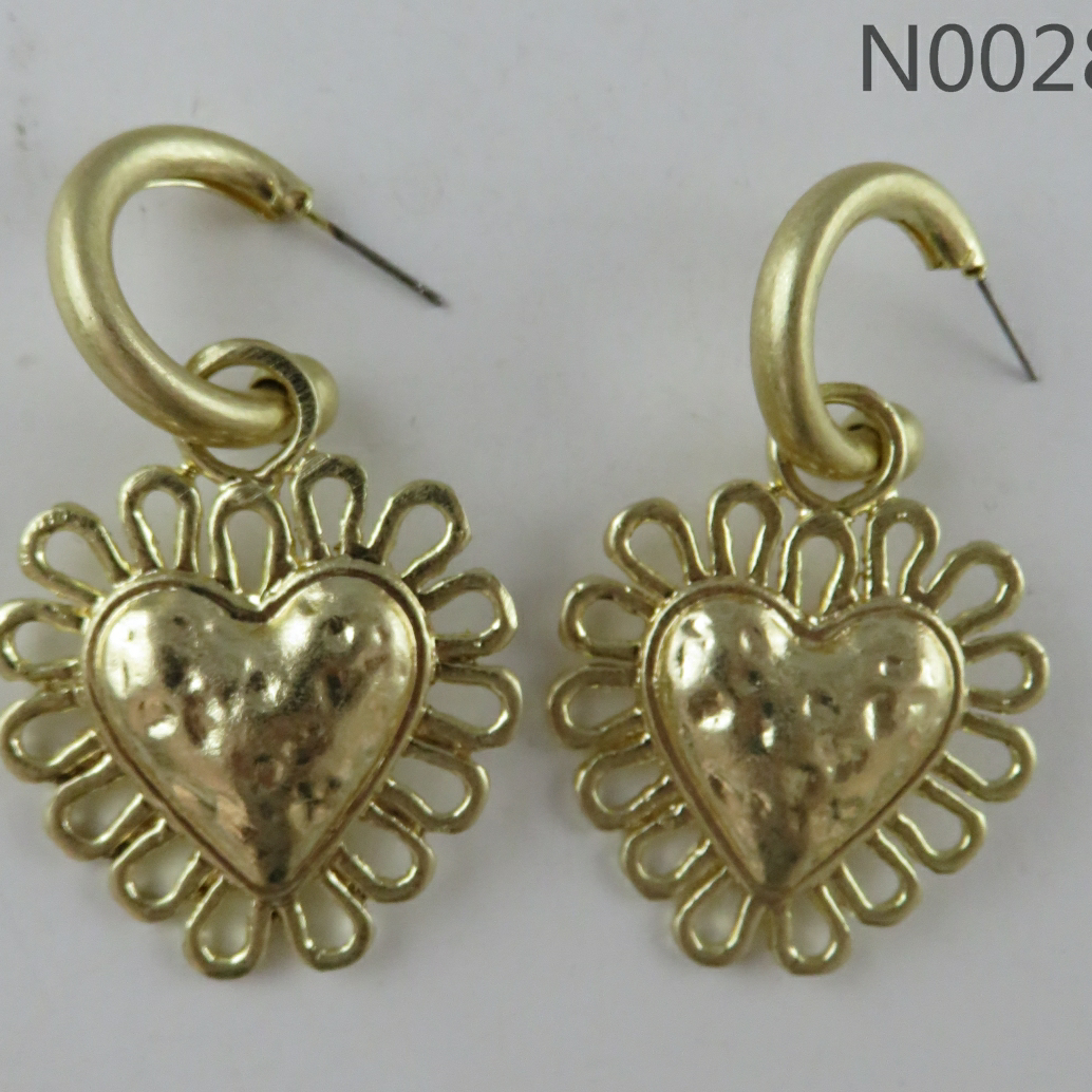 European and American fashion trend frontline simple modern elegant popular new earrings a22