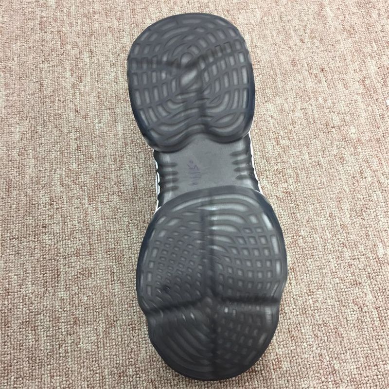 The hot-selling and fashionable new rubber-soled shoe c404