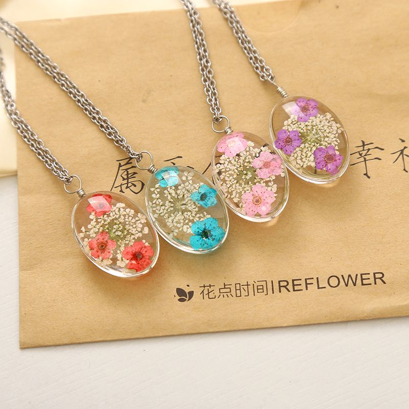 Glass dried flower necklace